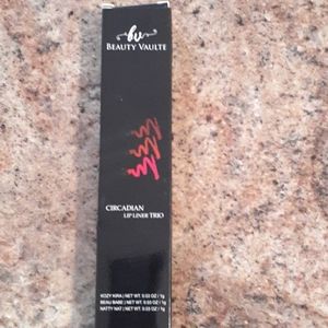 Beauty Vaulte lip liner trio